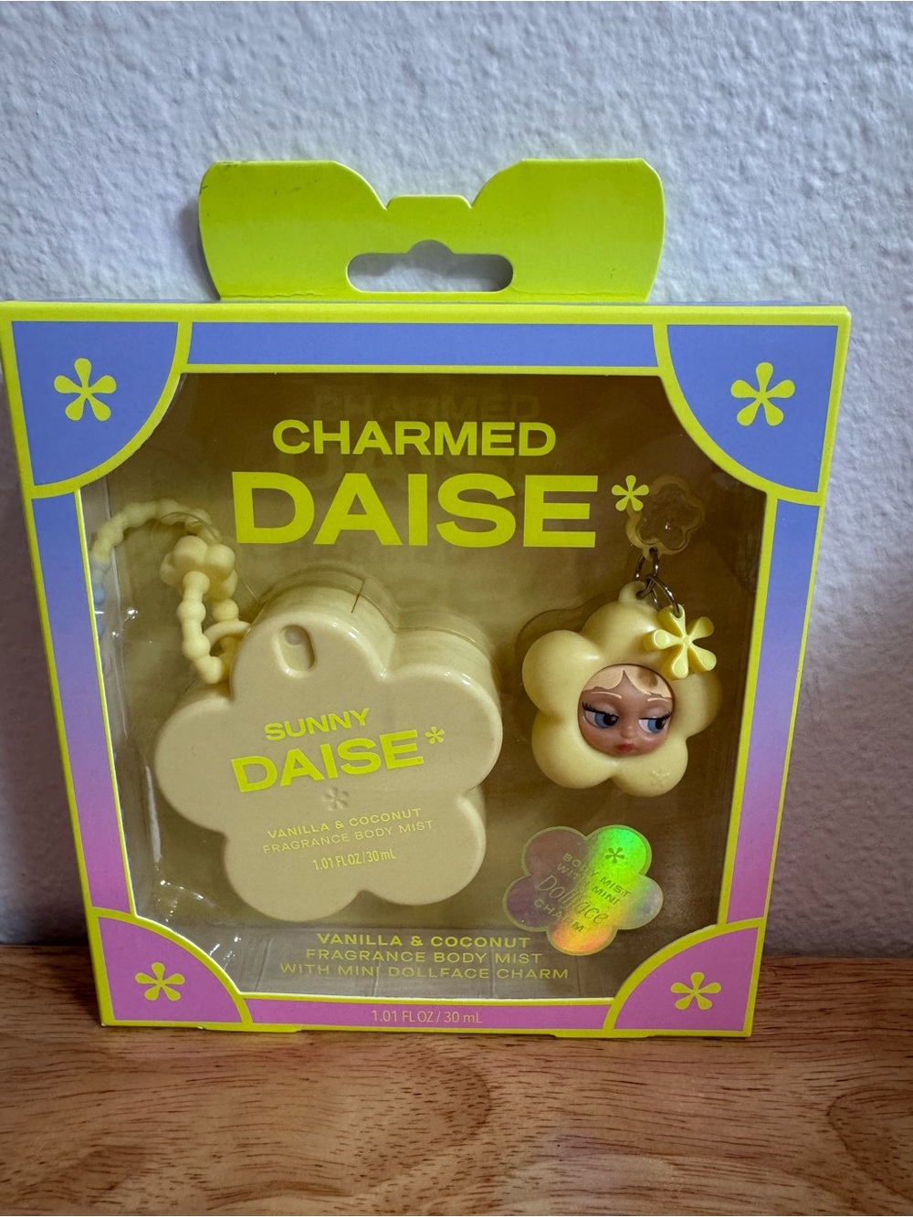 DAISE Charmed Sunny Daise Vanilla Coconut Body Mist + Dollface Charm New